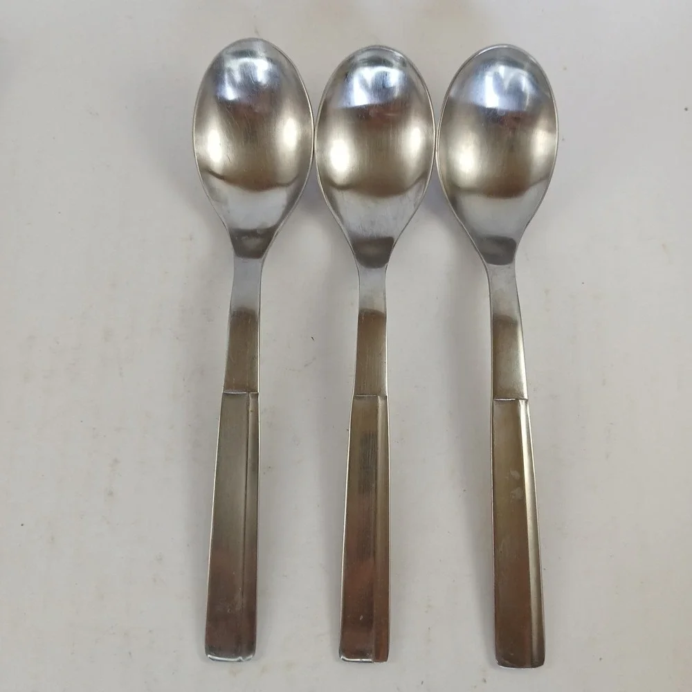 Mixed Lot of 6 Stainless Spoons, Forks Unmarked Modern Flatware